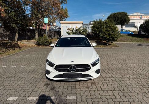 Mercedes-Benz A 200, 2024 2