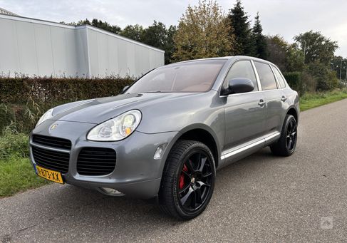 Porsche Cayenne, 2003