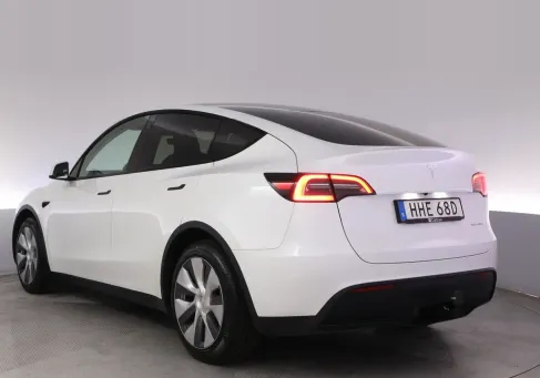 Tesla Model Y, 2023 3