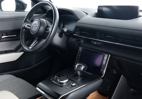 Mazda MX-30, 2021 3