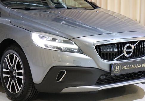Volvo V40 Cross Country, 2018