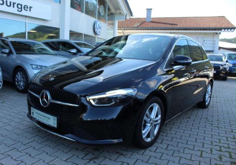 Mercedes-Benz B 220, 2023