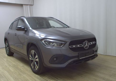 Mercedes-Benz GLA 200, 2023 3