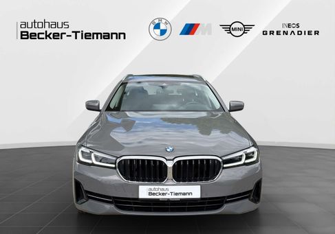 BMW 520, 2021
