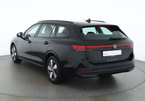Volkswagen Passat Variant, 2024 3