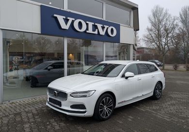 Volvo V90, 2022