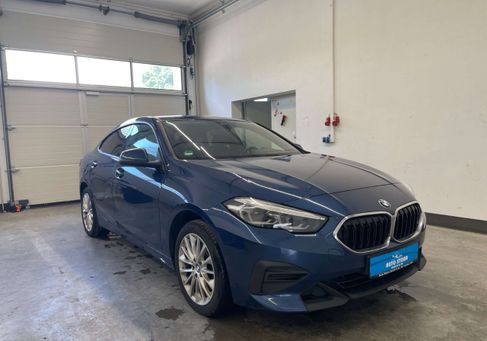 BMW 216, 2023