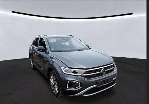 Volkswagen T-Roc, 2024 2