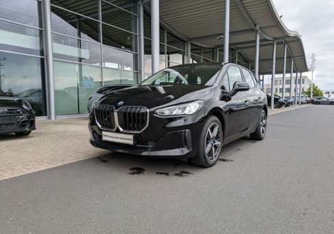 BMW 216, 2023