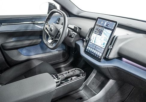 Volvo EX30, 2024