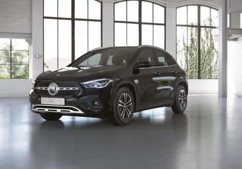 Mercedes-Benz GLA 250, 2022