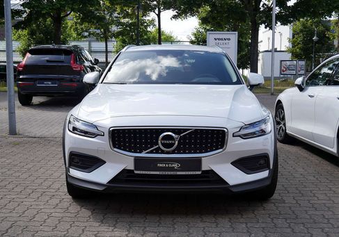 Volvo V60 Cross Country, 2021