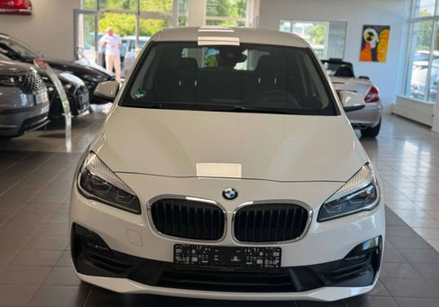 BMW 218, 2022 2