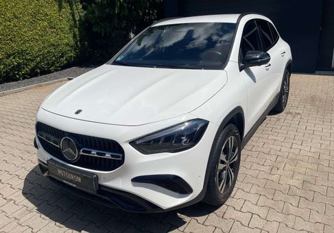 Mercedes-Benz GLA 200, 2024