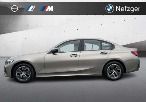 BMW 320, 2022 3