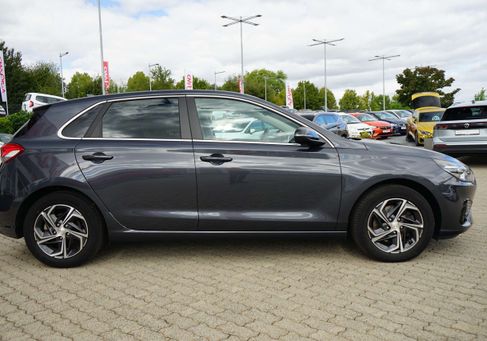 Hyundai i30, 2023 3