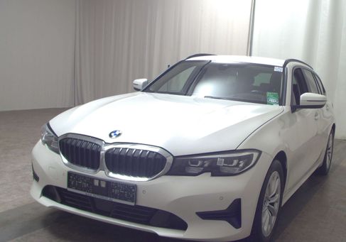 BMW 318, 2021