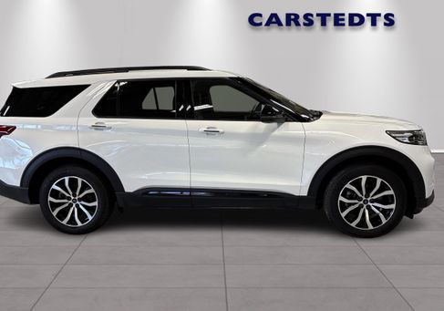 Ford Explorer, 2022
