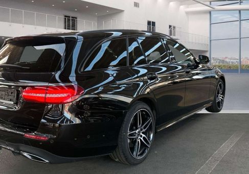 Mercedes-Benz E 400, 2020