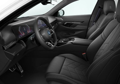 BMW 550, 2025