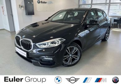 BMW 118, 2022