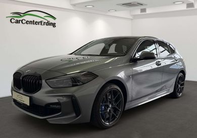 BMW 120, 2022