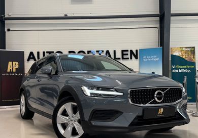 Volvo V60 Cross Country, 2022