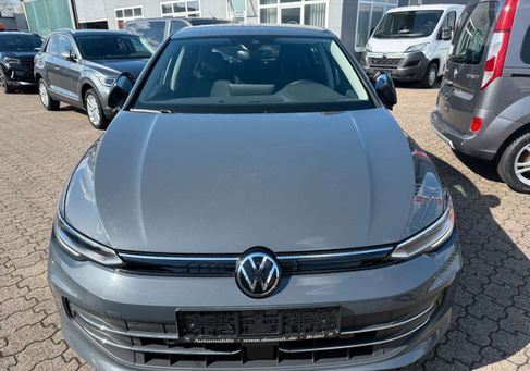 Volkswagen Golf, 2025