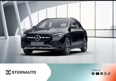 Mercedes-Benz GLA 200, 2022