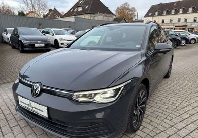 Volkswagen Golf, 2022