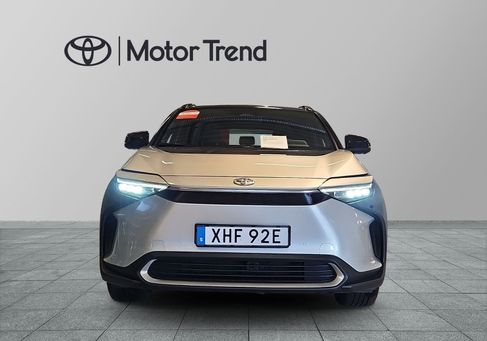 Toyota bZ4X, 2022 2