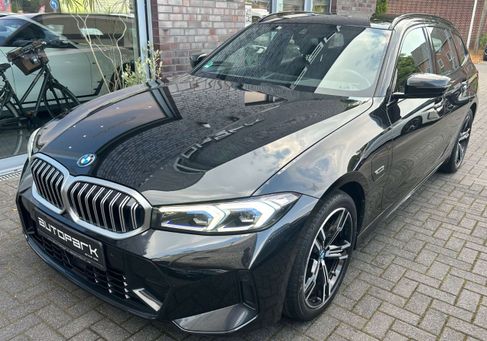BMW 320, 2022