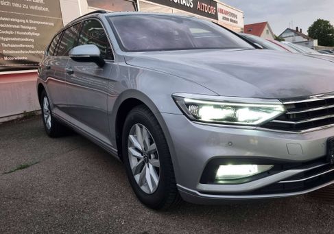 Volkswagen Passat Variant, 2022 3