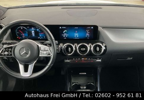 Mercedes-Benz B 200, 2021