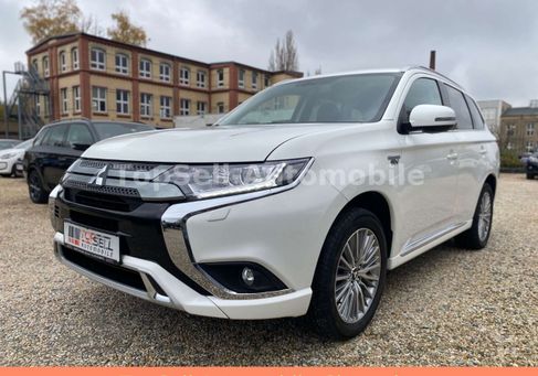 Mitsubishi Outlander, 2020