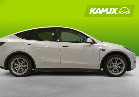Tesla Model Y, 2023 2