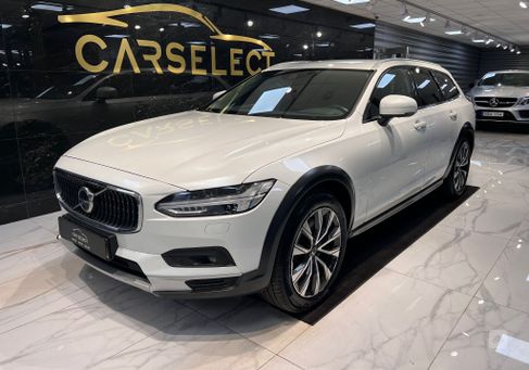 Volvo V90 Cross Country, 2021