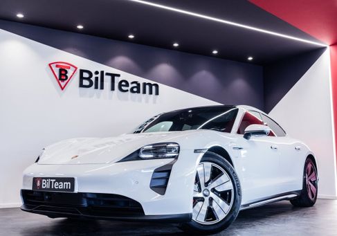 Porsche Taycan, 2022