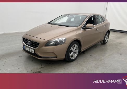 Volvo V40, 2015