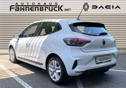 Renault Clio, 2024 3