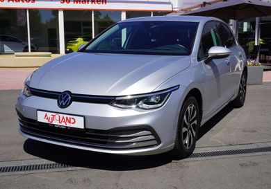 Volkswagen Golf, 2022