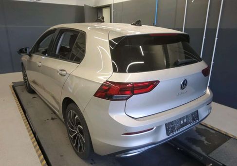 Volkswagen Golf, 2024 3
