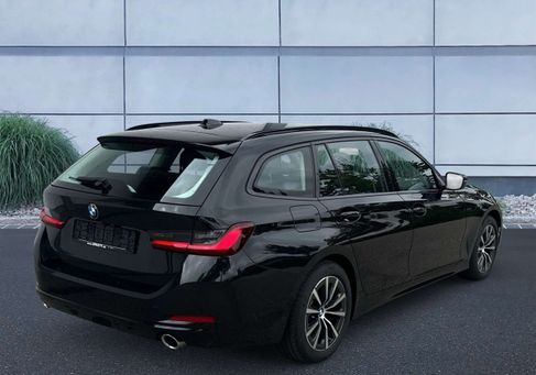 BMW 318, 2023