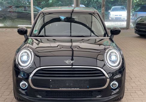 MINI ONE, 2019