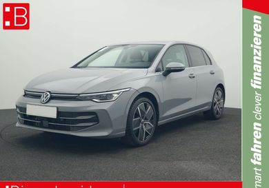 Volkswagen Golf, 2024