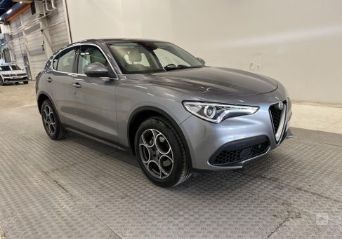 Alfa Romeo Stelvio, 2018