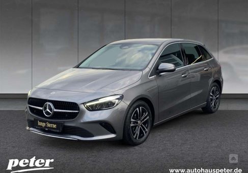 Mercedes-Benz B 180, 2023