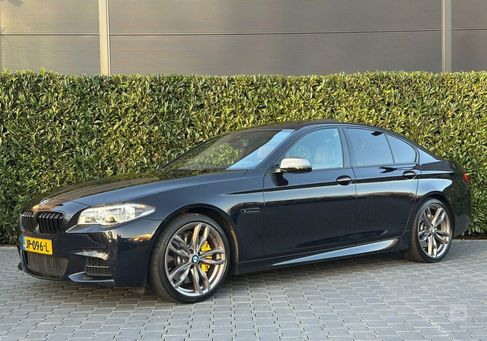 BMW M550, 2015