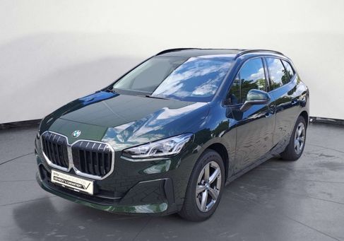 BMW 220, 2025 2