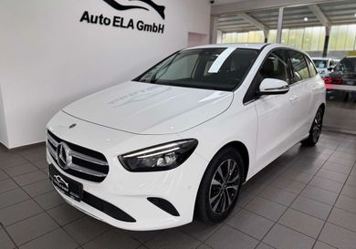 Mercedes-Benz B 200, 2022